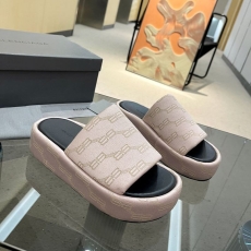 Balenciaga Slippers